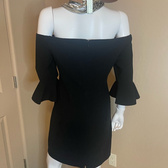 Black Halo Madigan Off the Shoulder Dress - 8 - Picture 5 of 8